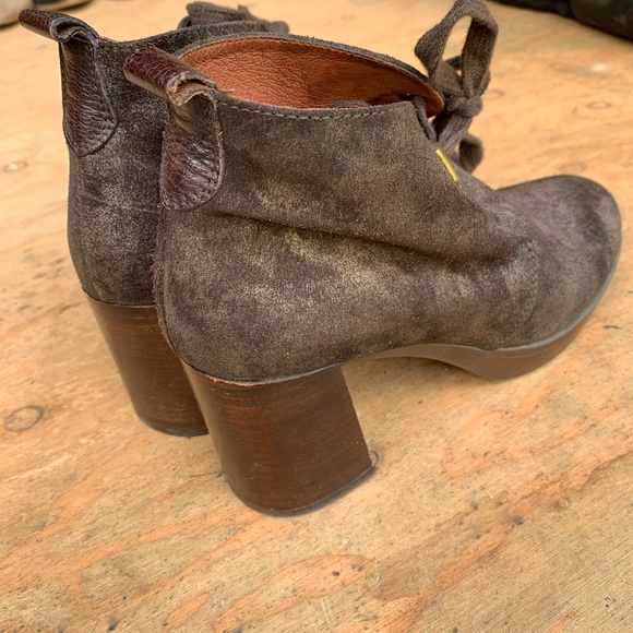 Hispanita Heeled Booties - Picture 2 of 5